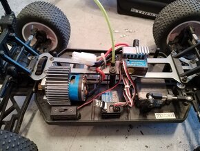 RC auto Maverick 4x4 - 4