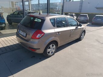 Kia Cee´d 1.4 CVVT EX - 4