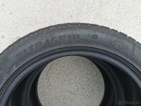 Predám 2ks zimné pneu GoodYear Ultrarip8  245/45 R18 100V - 4