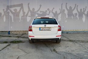 Škoda Octavia Combi 2.0 TDI Elegance/Style DSG - 4