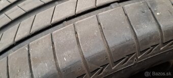 Predám 4ks jazdené letné 235/60r18-103T Bridgestone - 4