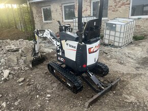 Bobcat e10 - 4