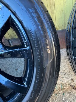 Predám Nové Pneumatiky 255/50 R19 s Originál BMW diskami - 4