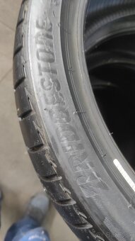 Bridgestone 225/40r19 letné - 4