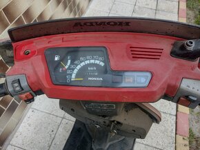 Honda Lead 50cm3 - 4