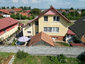 DOM za cenu BYTU-Priestranný (302 m2) 5 izb. RD, pozemok 400 - 4