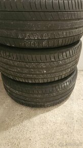 TOYOTA 215/55/ R17 - 4