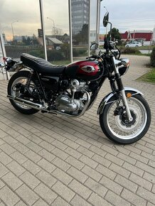 Kawasaki W800 2024 - 4