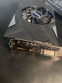 GIGABYTE GeForce GTX 1650 D6 LHR OC 4G 4.0 - 4