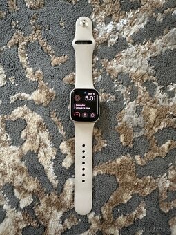 Apple Watch SE - 4