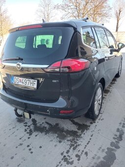 Opel Zafira Tourer - 4