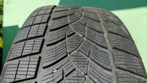 Zimné pneu 275/45 R21 --- GOOD YEAR - 4