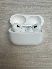 Apple AirPods Pro 2 - 4