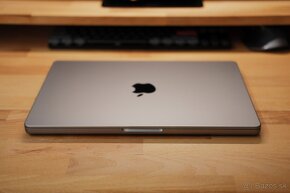 Záruka, MacBook Pro M2 14", PRO Chip - 4