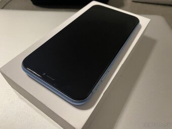 iPhone XR 64Gb Modrý - 4