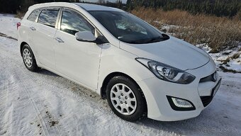 Hyundai i30 CW 1.6 - 4