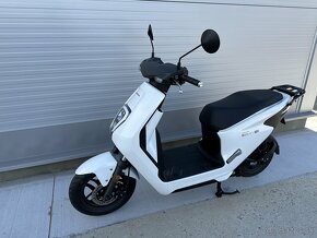 Honda EM1e elektrický scooter - 4