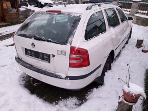 Rozpredam škoda octavia 2.  1.9TDI  77KW.  4X4 - 4