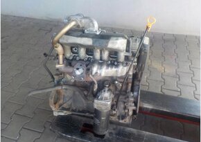 Motor VW T4 2.5 TDI AUF - 4