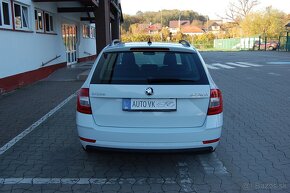 Škoda Octavia Combi 2.0 TDI Drive DSG - 4