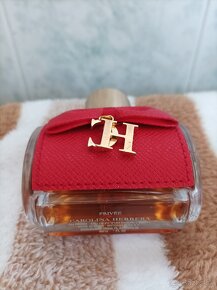 Dámsky parfém Carolina Herrera Priveé 50ml - 4