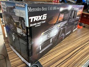 nový Traxxas TRX-6 Mercedes G 63 6x6 1:10 RTR bílý - 4