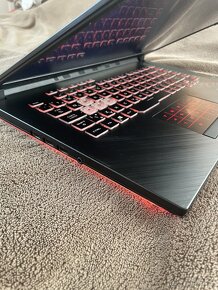 Asus Rog Strix - 4