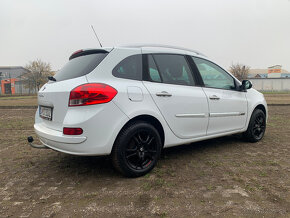 Renault Clio Grandtour - 4