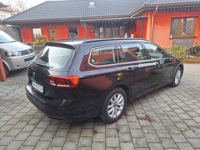 Volkswagen Passat Variant 2.0 TDI EVO Elegance DSG - 4