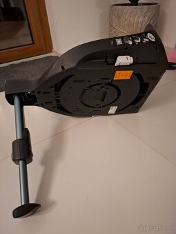 Cybex zakladna Base Z + autosedacka Cybex Sirona Z - 4