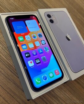 iPhone 11 64GB purple - 100% batéria , super stav - 4