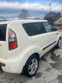 KIA Soul - 4