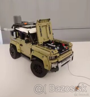 Technic 42110 - Land Rover Defender (2573 dielikov) - 4