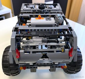 LEGO Technic 8297 Off Roader (r. 2008, 1097 dielov) - 4