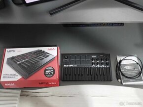 Akai MPK mini MK3 MIDI keyboard Black - 4