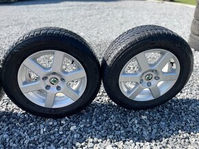 Elektrony SKODA 15" zimne pneumatiky 195/95/15, 5x112 - 4