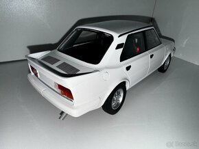 Toyota Celica / Škoda 130 LR 1:18 - 4