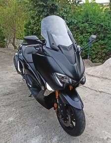 Yamaha T MAX 530 DX nový v ČR 2019 - 4