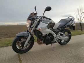 Suzuki GSR 600 - 4