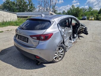 Rozpredám na náhradné diely Mazda 3 2015 sivá - 4