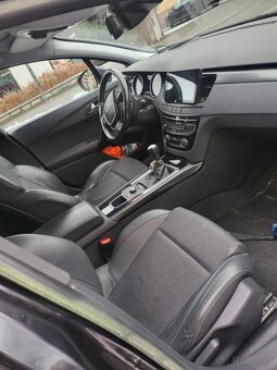 Peugeot 5008 - 4