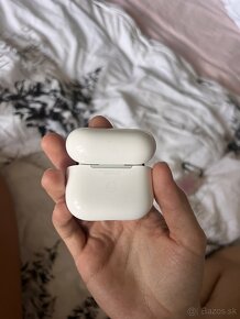 AirPods 3 - 4