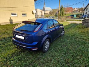 Ford Focus 2 hatchback 2009 (facelift) - 4