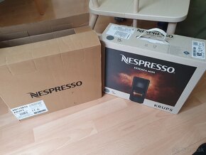 NESPRESSO KRUPS Essenza Mini Intense Grey XN110B - 4