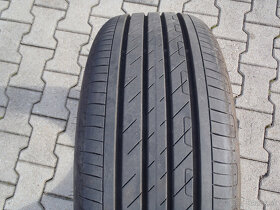 215/50R18 - 4