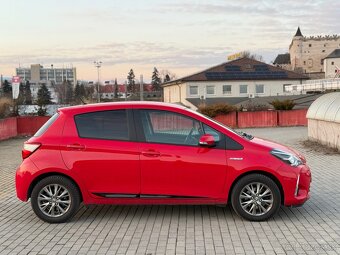 Yaris 1.5 Hybrid 7/2017 85tis.Km kupene SR - 4