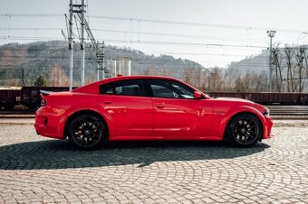 DODGE CHARGER SCAT PACK 6.4 HEMI V8 - 4