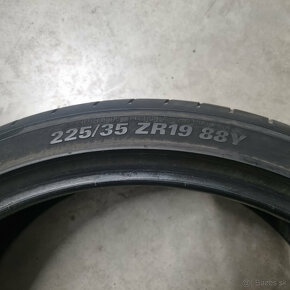 225/35 R19 KUMHO pár letných pneumatík - 4