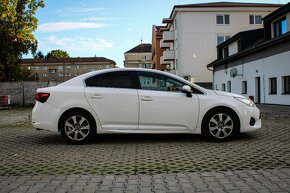 Toyota Avensis 2.0 D-4D S&S Executive - 4