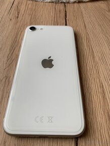 iPhone SE 2020 - 4